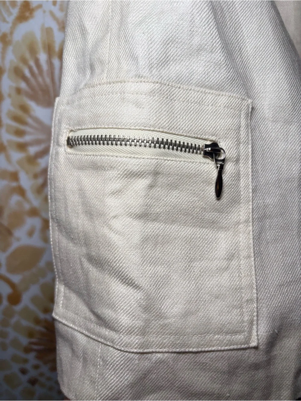 Lauren Ralph Lauren 100% Linen Cargo Shorts | Coastal Quiet Luxury Cream Shorts